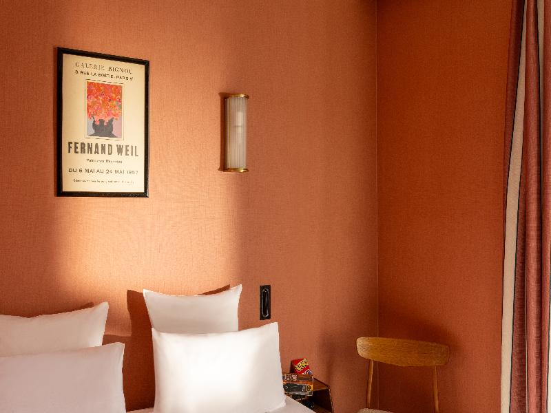 Coq Hotel (Community of Quality) image