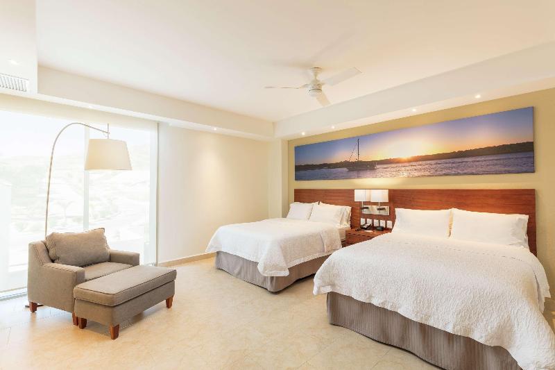 Hampton Inn and Suites By Hilton  Los Cabos image