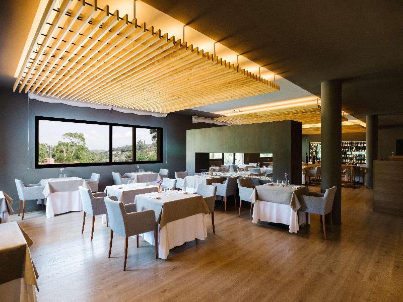 Hotel Mas Salagros EcoResort & Aire Ancient Baths image