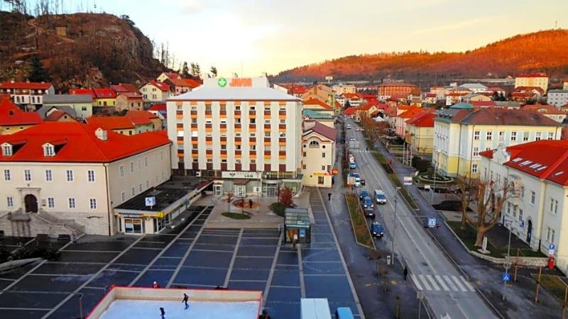 Hotel Kras image