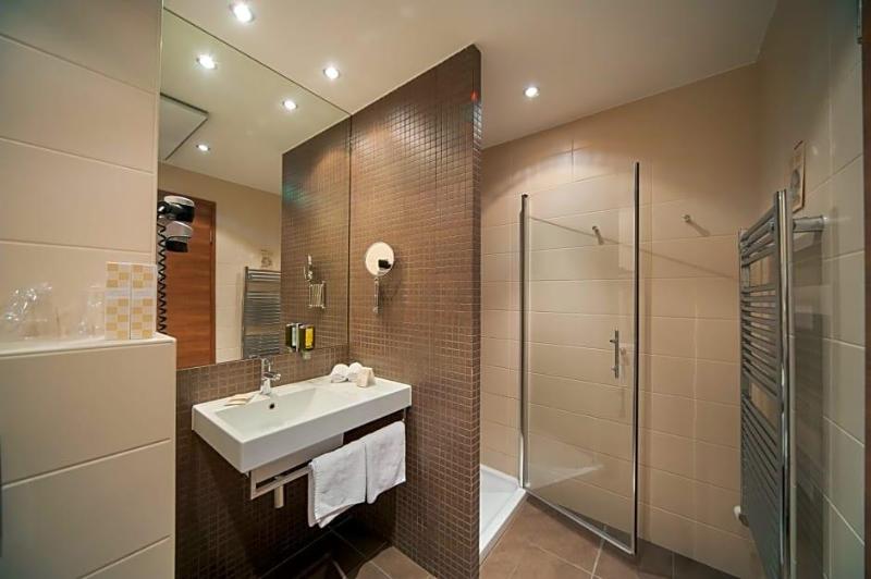 Hotel Kras image