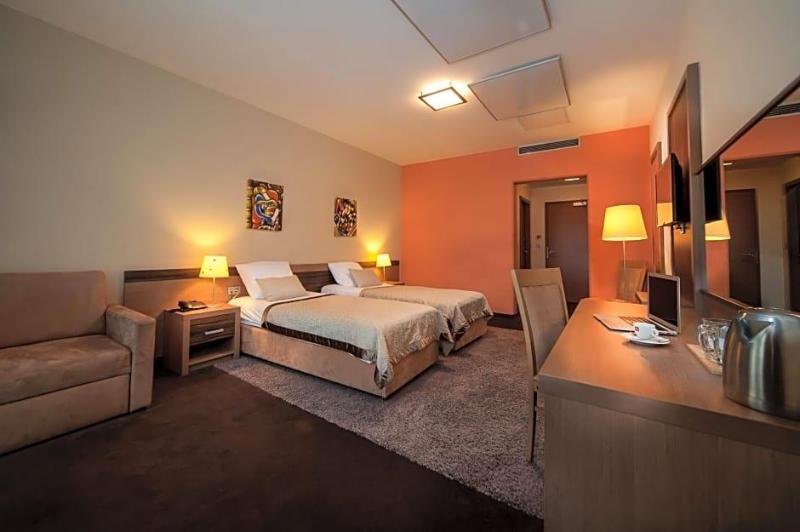 Hotel Kras image