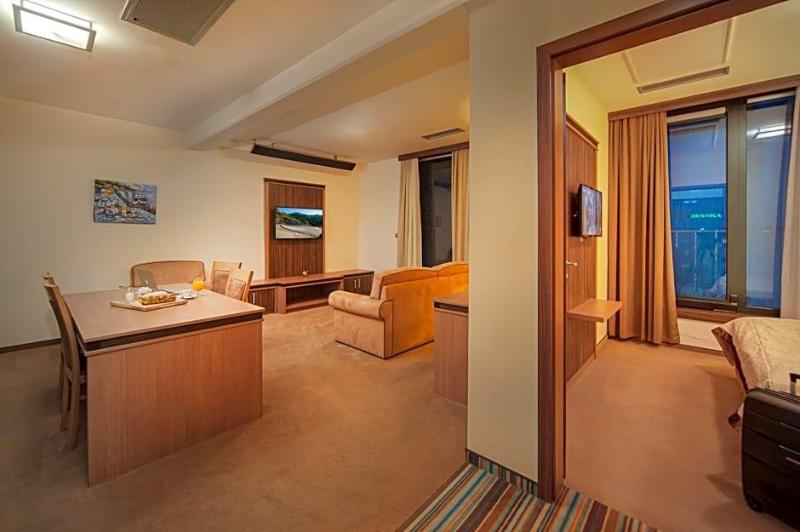 Hotel Kras image