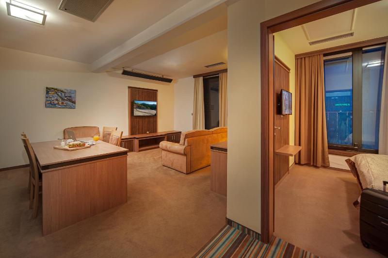 Hotel Kras image