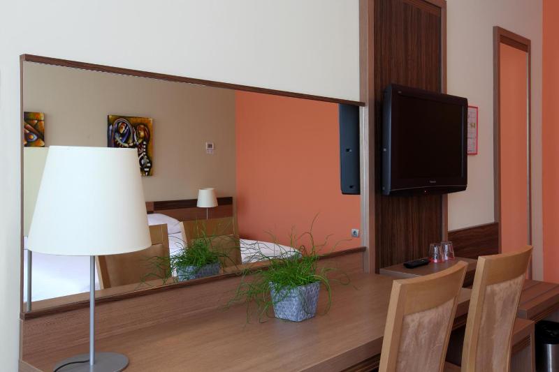 Hotel Kras image