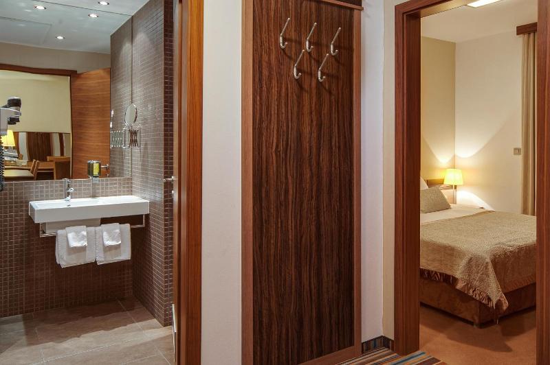 Hotel Kras image