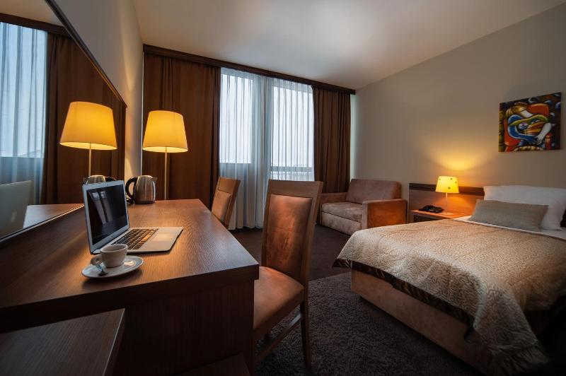 Hotel Kras image