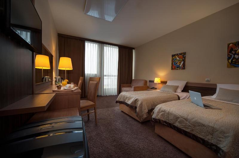 Hotel Kras image
