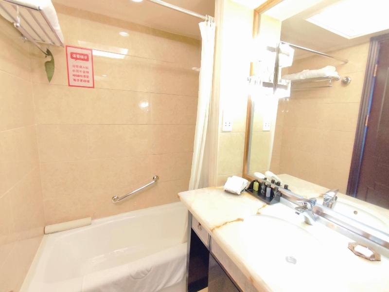 Ramada Plaza Tian Lu Hotel Wuhan image