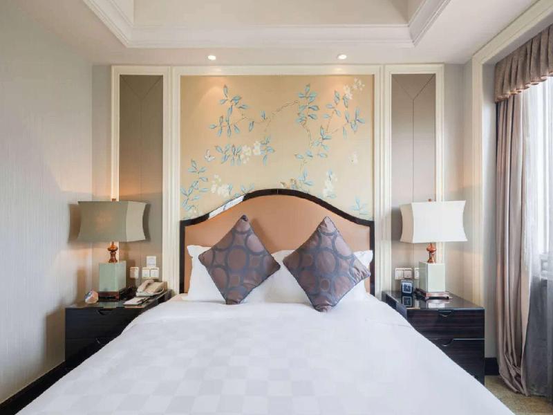 Ramada Plaza Tian Lu Hotel Wuhan image