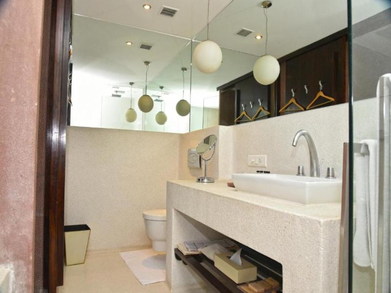 Hotel Raas image