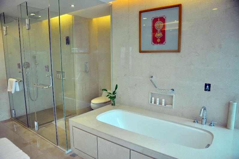 Radisson Blu Hotel Liuzhou image