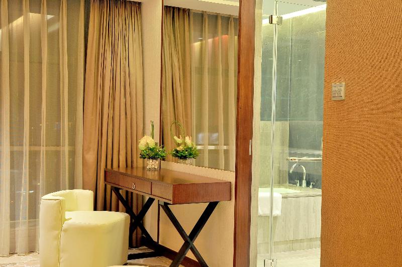 Radisson Blu Hotel Liuzhou image