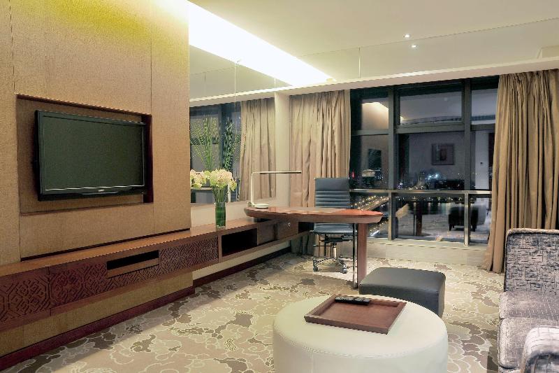 Radisson Blu Hotel Liuzhou image