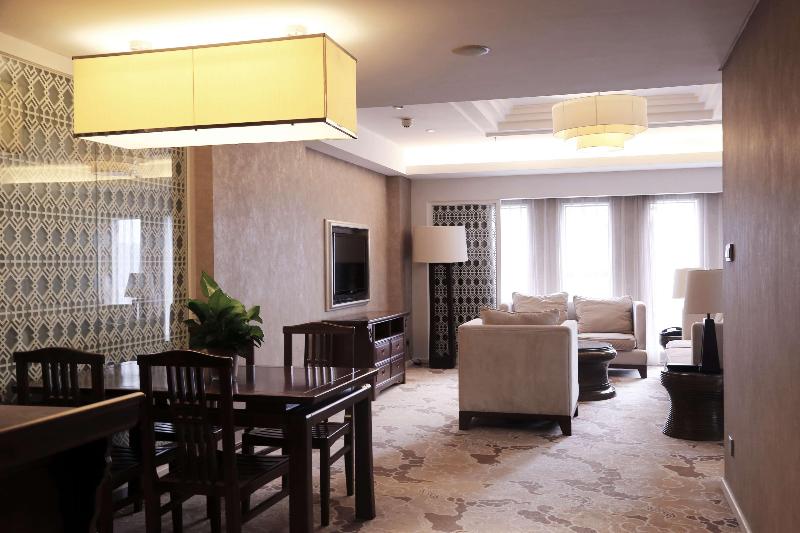 Radisson Blu Hotel Liuzhou image