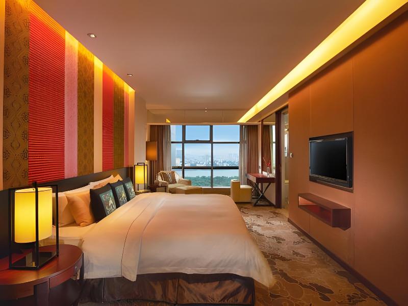 Radisson Blu Hotel Liuzhou image