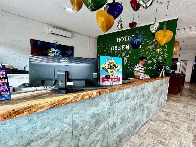 Green 16 image