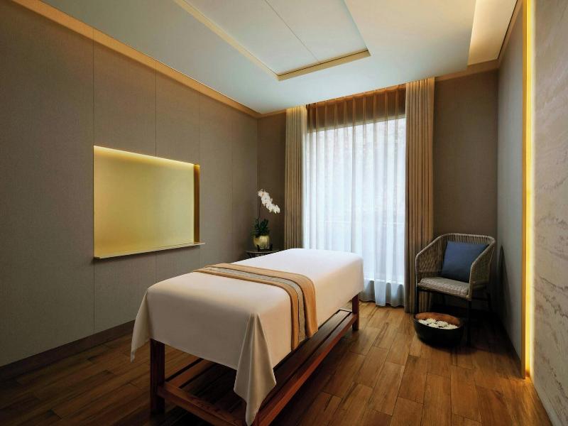 Sheraton Jakarta Gandaria City Hotel image