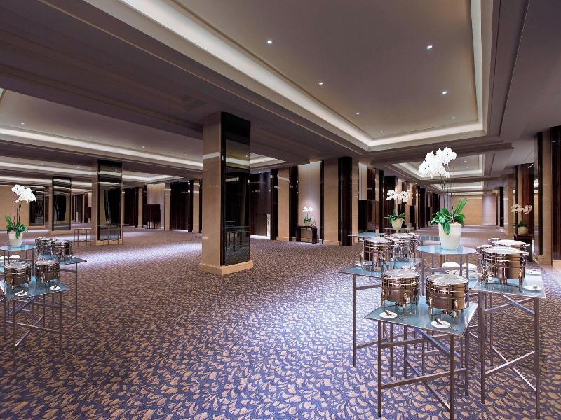 Sheraton Jakarta Gandaria City Hotel image