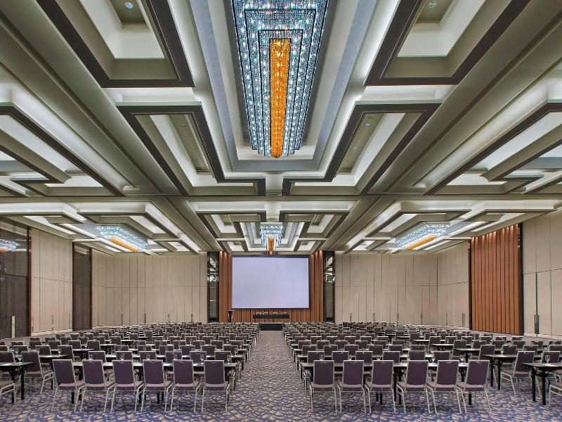 Sheraton Jakarta Gandaria City Hotel image