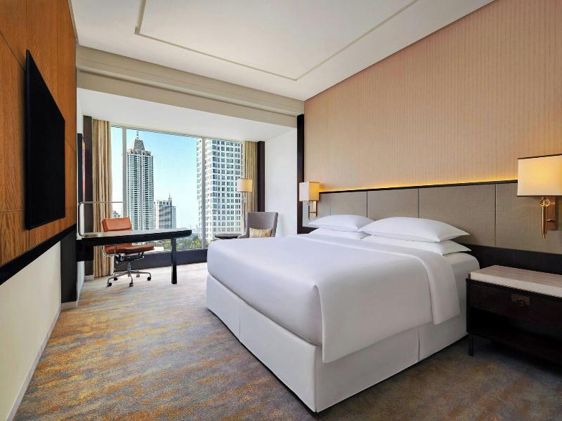 Sheraton Jakarta Gandaria City Hotel image
