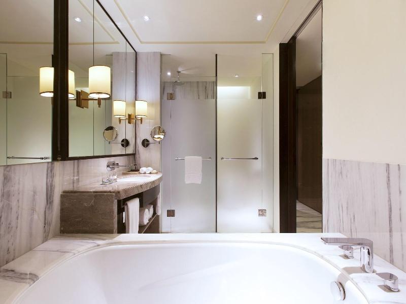 Sheraton Jakarta Gandaria City Hotel image