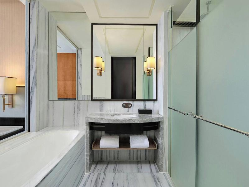 Sheraton Jakarta Gandaria City Hotel image