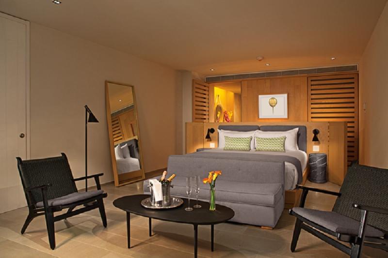 Hotel Breathless Cabo San Lucas Resort & Spa