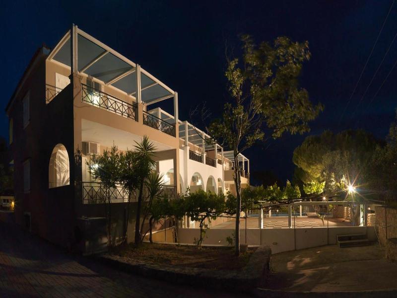 Epavlis Resort image