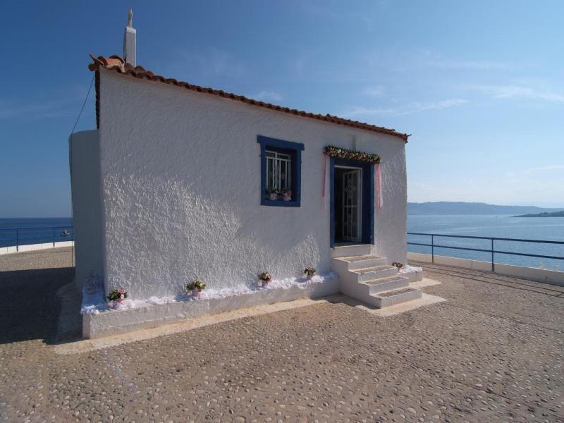 Epavlis Resort image