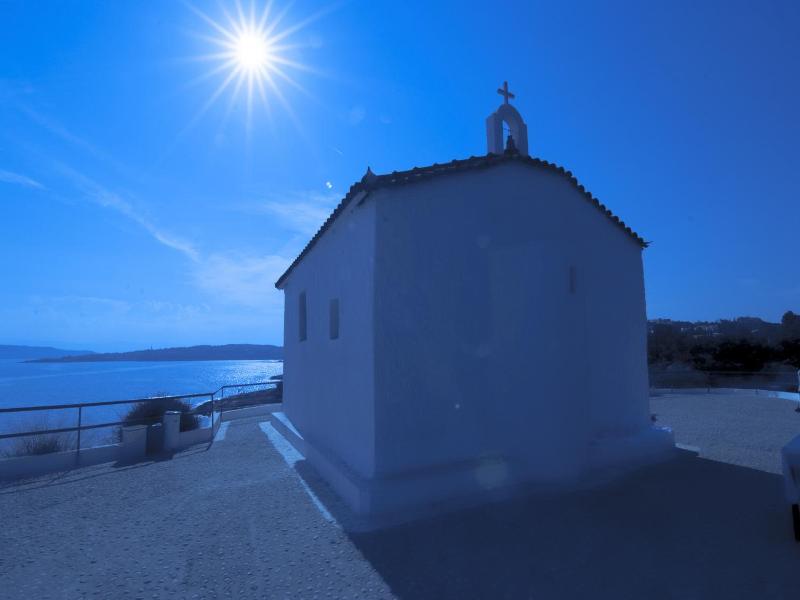 Epavlis Resort image