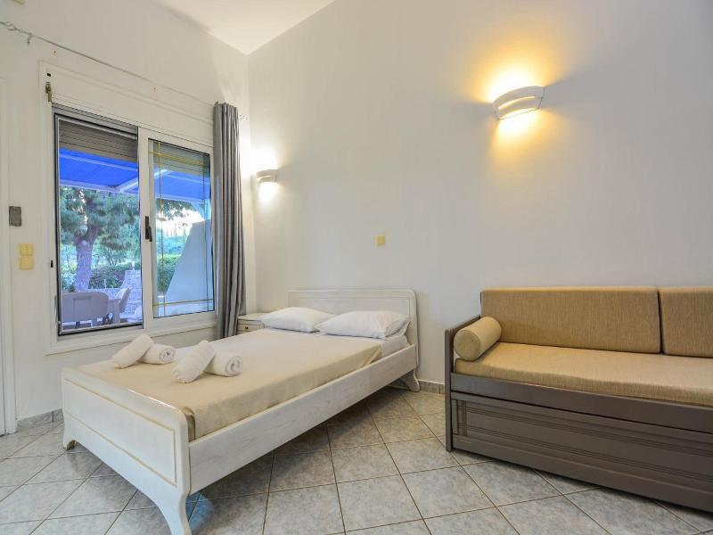 Epavlis Resort image