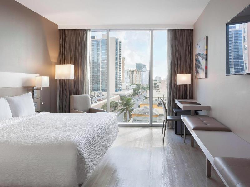 AC Hotel Miami Beach image