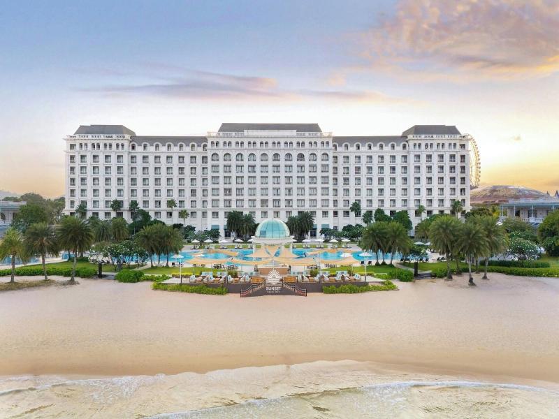 Sheraton Phu Quoc Long Beach Resort image