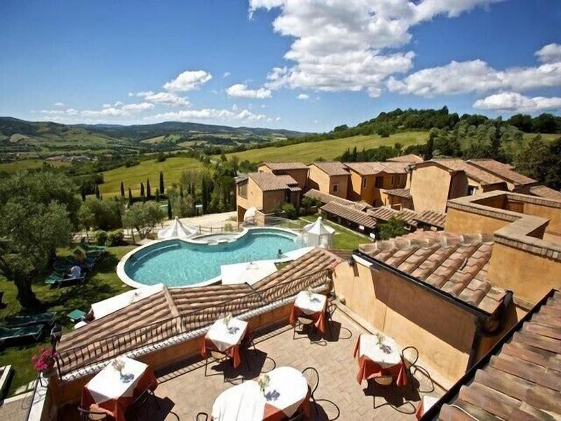 HOTEL SATURNO FONTE PURA image