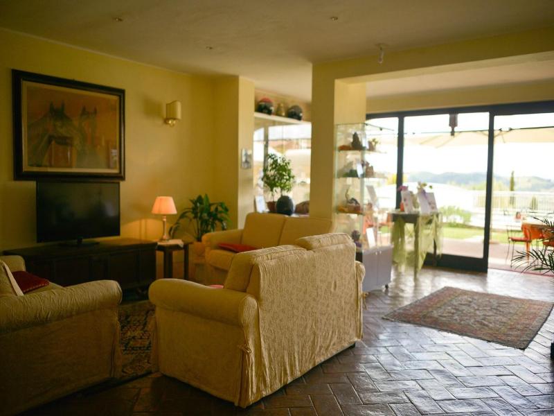 HOTEL SATURNO FONTE PURA image
