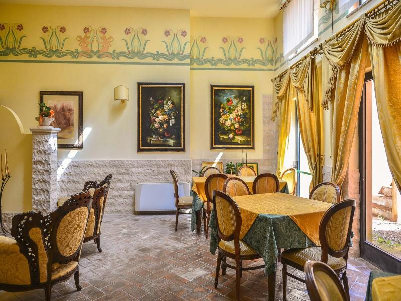 HOTEL SATURNO FONTE PURA image