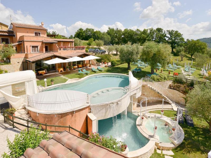 HOTEL SATURNO FONTE PURA image