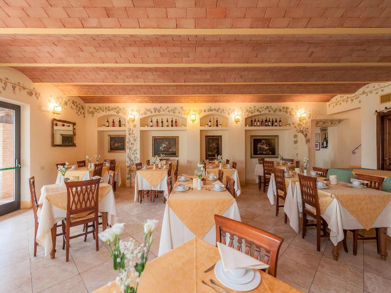 HOTEL SATURNO FONTE PURA image