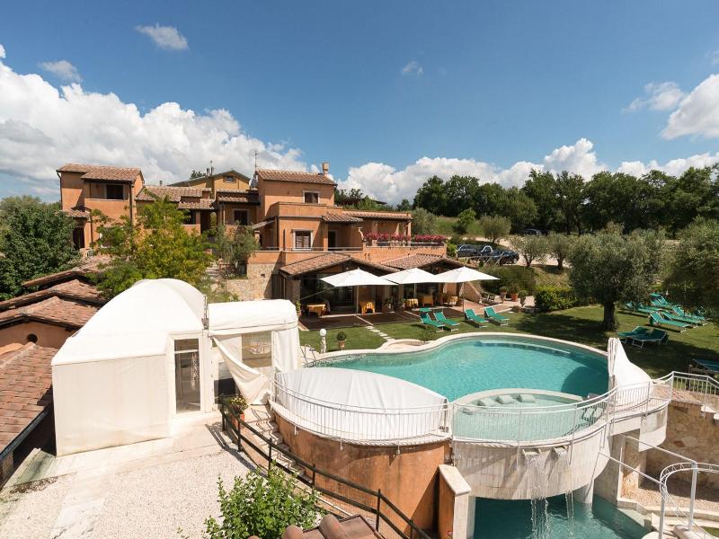 HOTEL SATURNO FONTE PURA image