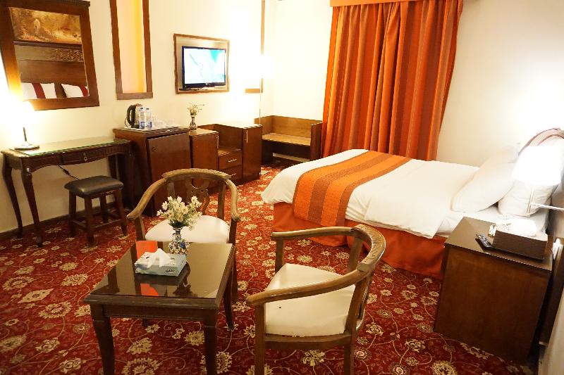 Bed room