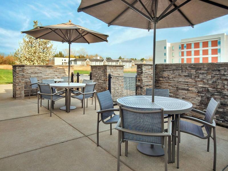 SpringHill Suites Buffalo Airport image