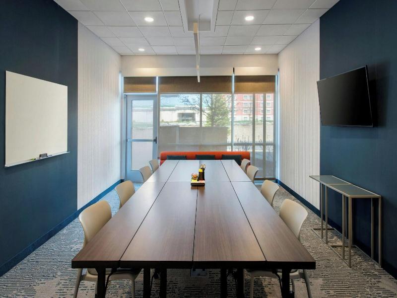 SpringHill Suites Buffalo Airport image