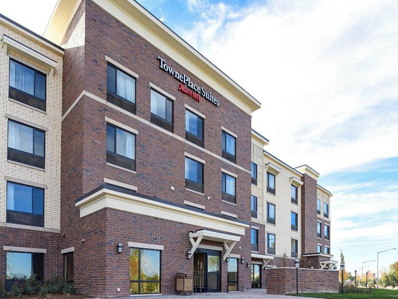 Towneplace Suites Detroit Commerce image