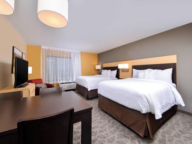 Towneplace Suites Detroit Commerce image