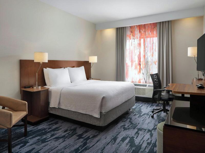 Fairfield Inn & Suites Niagara Falls image