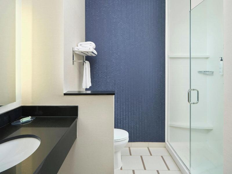Fairfield Inn & Suites Niagara Falls image