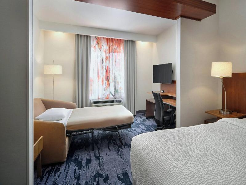 Fairfield Inn & Suites Niagara Falls image