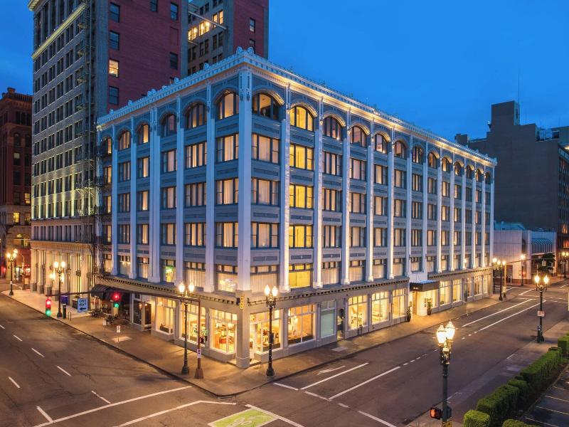 Hi-Lo Hotel, Autograph Collection image