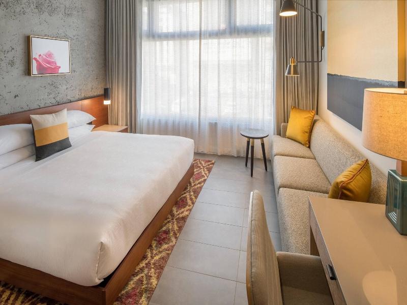 Hi-Lo Hotel, Autograph Collection image